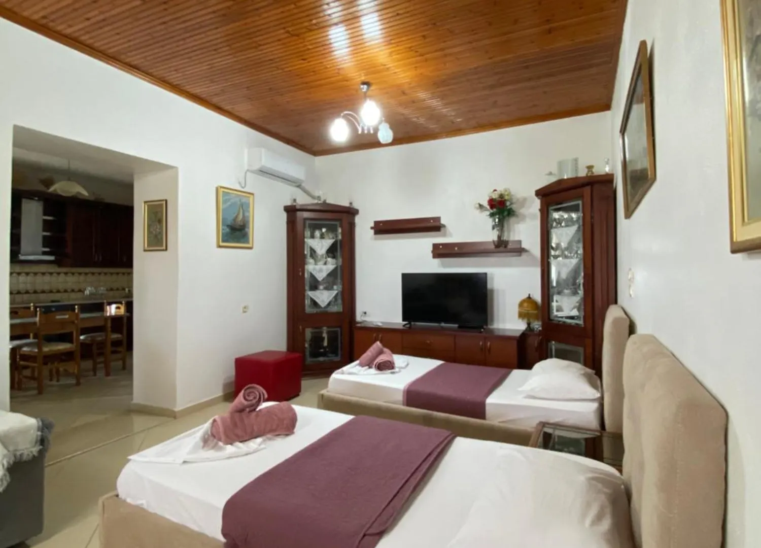 Apartment Farmhouse Qeparo